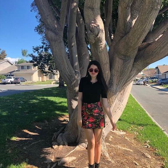 Faux Leather Forever 21 Floral Skirt - Picture 4 of 5